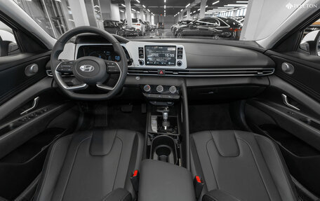 Hyundai Elantra, 2024 год, 2 450 000 рублей, 9 фотография