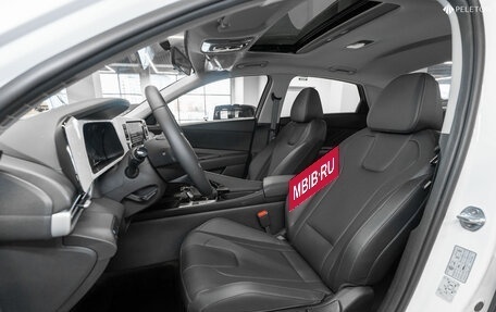 Hyundai Elantra, 2024 год, 2 450 000 рублей, 10 фотография