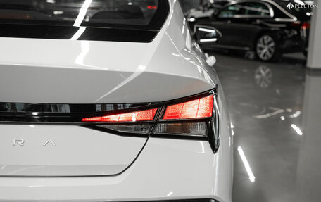Hyundai Elantra, 2024 год, 2 450 000 рублей, 26 фотография