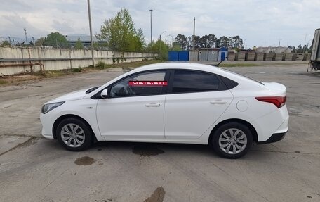 Hyundai Solaris II рестайлинг, 2021 год, 1 720 000 рублей, 6 фотография