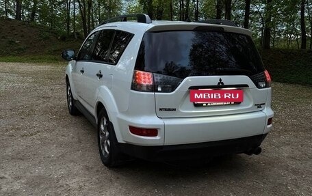 Mitsubishi Outlander III рестайлинг 3, 2012 год, 1 800 000 рублей, 3 фотография