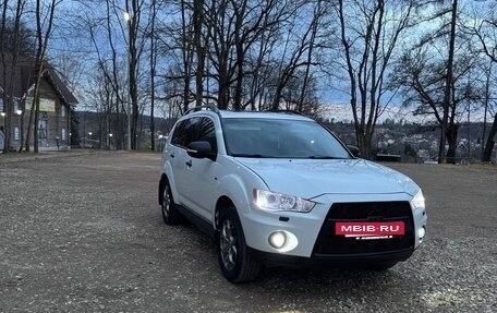 Mitsubishi Outlander III рестайлинг 3, 2012 год, 1 800 000 рублей, 5 фотография