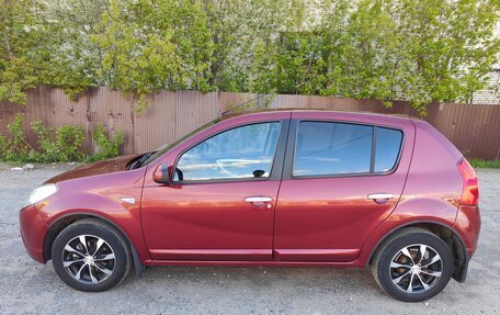 Renault Sandero I, 2011 год, 580 000 рублей, 3 фотография