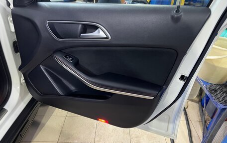 Mercedes-Benz GLA, 2017 год, 2 350 000 рублей, 15 фотография