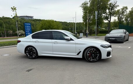 BMW 5 серия, 2023 год, 7 600 000 рублей, 2 фотография