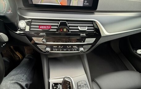 BMW 5 серия, 2023 год, 7 600 000 рублей, 16 фотография