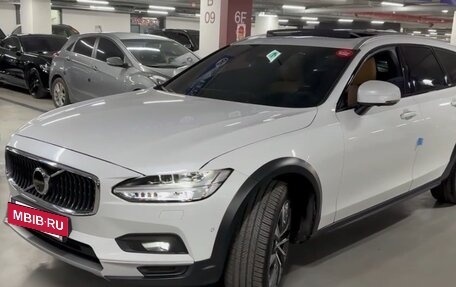 Volvo V90 Cross Country I рестайлинг, 2020 год, 3 850 000 рублей, 10 фотография