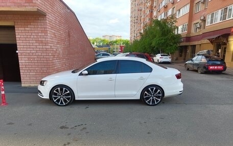 Volkswagen Jetta VI, 2015 год, 1 450 000 рублей, 4 фотография
