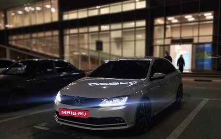 Volkswagen Jetta VI, 2015 год, 1 450 000 рублей, 12 фотография