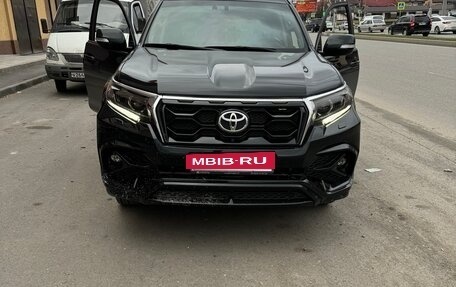 Toyota Land Cruiser Prado 150 рестайлинг 2, 2019 год, 5 600 000 рублей, 2 фотография