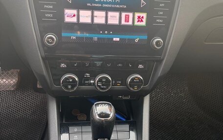 Skoda Octavia, 2018 год, 1 675 000 рублей, 8 фотография