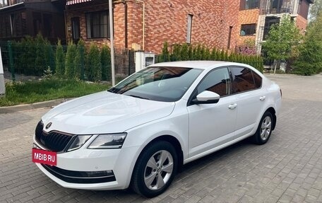Skoda Octavia, 2018 год, 1 675 000 рублей, 5 фотография