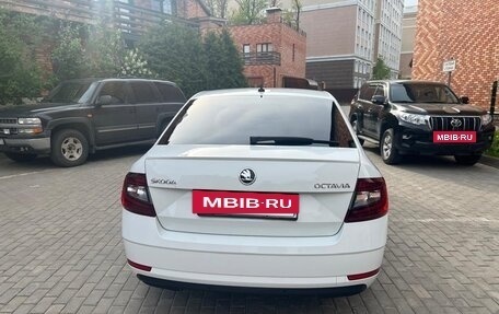 Skoda Octavia, 2018 год, 1 675 000 рублей, 2 фотография