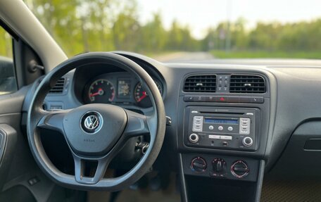 Volkswagen Polo VI (EU Market), 2015 год, 990 000 рублей, 11 фотография