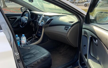 Hyundai Elantra V, 2015 год, 10 фотография