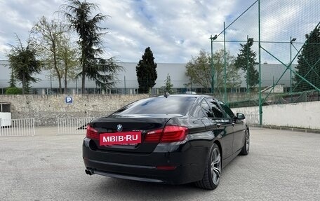 BMW 5 серия, 2012 год, 1 900 000 рублей, 3 фотография
