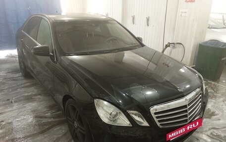 Mercedes-Benz E-Класс, 2010 год, 1 100 000 рублей, 4 фотография
