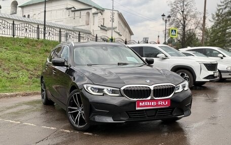 BMW 3 серия, 2019 год, 3 300 000 рублей, 1 фотография
