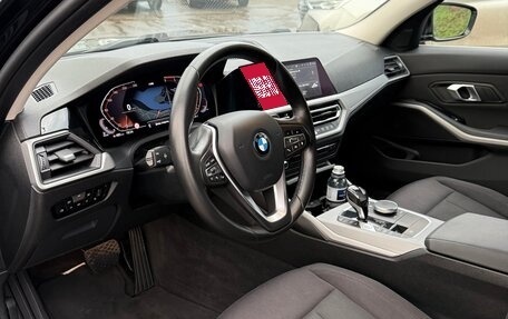 BMW 3 серия, 2019 год, 3 300 000 рублей, 20 фотография
