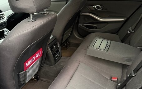 BMW 3 серия, 2019 год, 3 300 000 рублей, 23 фотография