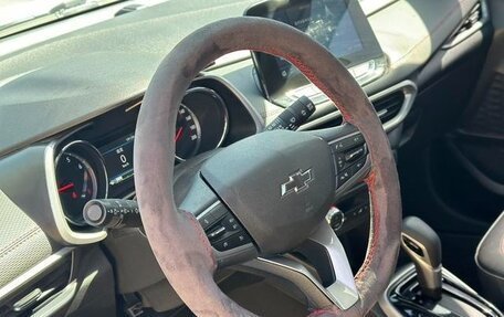 Chevrolet Tracker, 2021 год, 1 425 000 рублей, 10 фотография