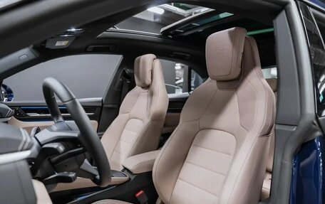 Porsche Macan, 2024 год, 13 900 000 рублей, 17 фотография