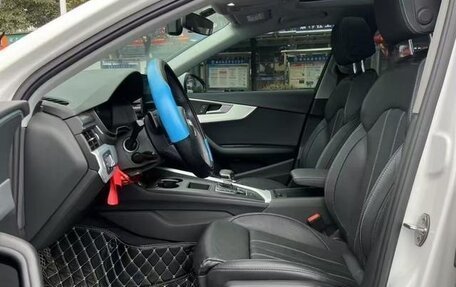 Audi A4, 2021 год, 2 420 000 рублей, 6 фотография