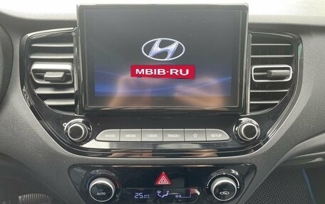 Hyundai Solaris II рестайлинг, 2021 год, 1 650 000 рублей, 12 фотография