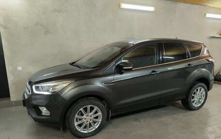 Ford Kuga III, 2018 год, 1 890 000 рублей, 2 фотография