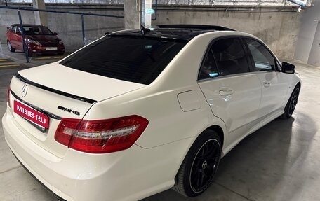 Mercedes-Benz E-Класс, 2012 год, 1 950 000 рублей, 3 фотография