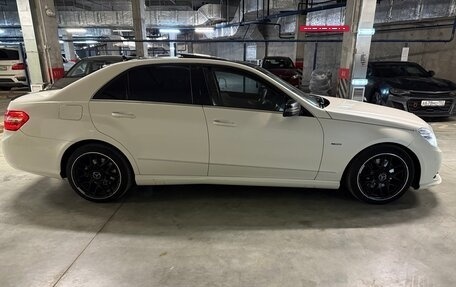 Mercedes-Benz E-Класс, 2012 год, 1 950 000 рублей, 8 фотография