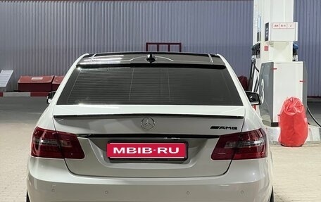 Mercedes-Benz E-Класс, 2012 год, 1 950 000 рублей, 25 фотография