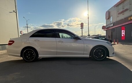 Mercedes-Benz E-Класс, 2012 год, 1 950 000 рублей, 19 фотография