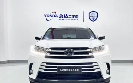 Toyota Highlander III, 2021 год, 2 700 000 рублей, 3 фотография
