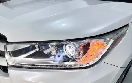 Toyota Highlander III, 2021 год, 2 700 000 рублей, 6 фотография