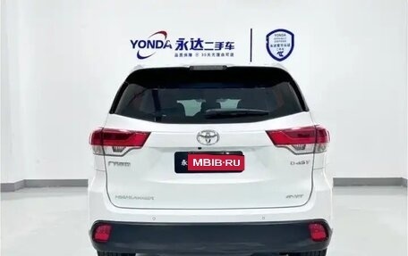 Toyota Highlander III, 2021 год, 2 700 000 рублей, 5 фотография