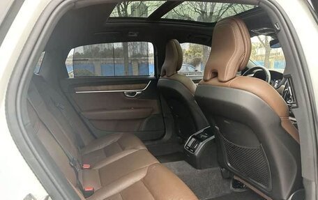 Volvo S90 II рестайлинг, 2021 год, 3 040 000 рублей, 5 фотография