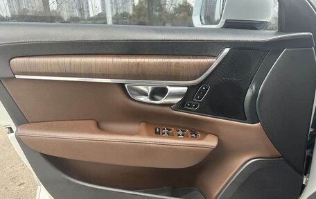 Volvo S90 II рестайлинг, 2021 год, 3 040 000 рублей, 6 фотография