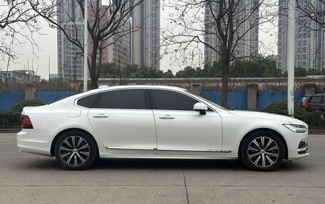 Volvo S90 II рестайлинг, 2021 год, 3 040 000 рублей, 14 фотография