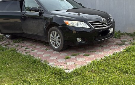 Toyota Camry, 2011 год, 1 200 000 рублей, 2 фотография