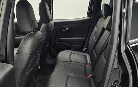 Jeep Renegade I рестайлинг, 2022 год, 2 105 000 рублей, 9 фотография