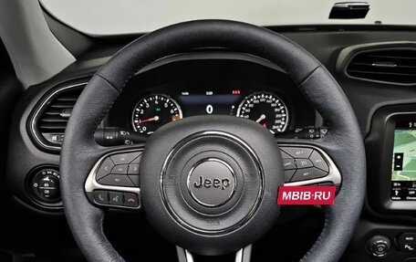 Jeep Renegade I рестайлинг, 2022 год, 2 105 000 рублей, 10 фотография