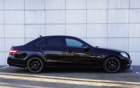 Mercedes-Benz E-Класс, 2010 год, 1 660 000 рублей, 5 фотография