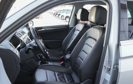 Volkswagen Tiguan II, 2019 год, 3 400 000 рублей, 10 фотография