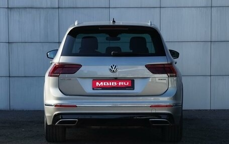 Volkswagen Tiguan II, 2019 год, 3 400 000 рублей, 4 фотография