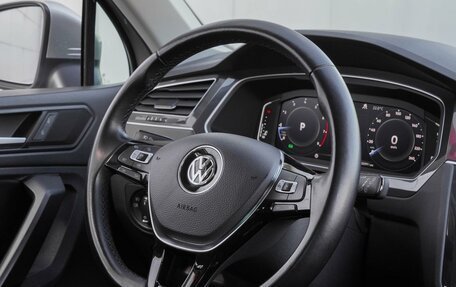 Volkswagen Tiguan II, 2019 год, 3 400 000 рублей, 19 фотография