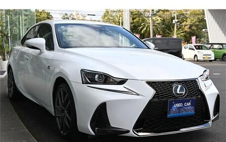 Lexus IS III, 2017 год, 2 350 035 рублей, 3 фотография