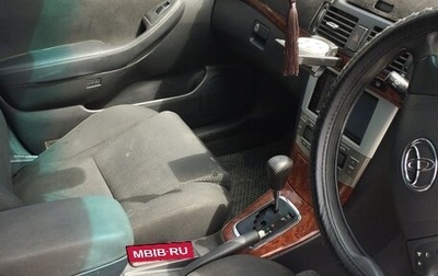 Toyota Avensis III рестайлинг, 2004 год, 600 000 рублей, 1 фотография