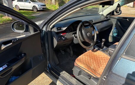 Volkswagen Passat B6, 2005 год, 500 000 рублей, 3 фотография