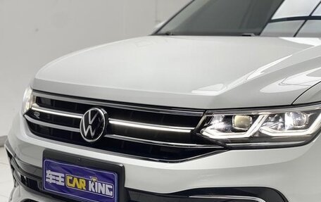 Volkswagen Tiguan II, 2022 год, 2 740 999 рублей, 8 фотография